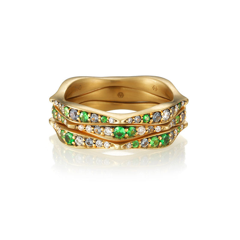 Wave stack ring with tsavorite pavé
