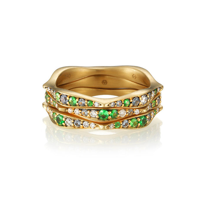 Wave stack ring with tsavorite pavé